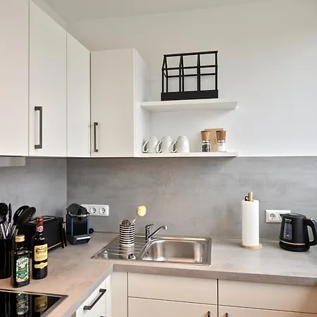 Residery - Dein Modernes, Zentrales Mit Arbeitsplatz, Balkon Und Stadtblick *